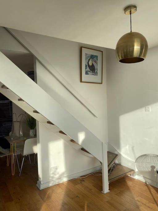 Central Sea View Maisonette Hastings Eksteriør bilde